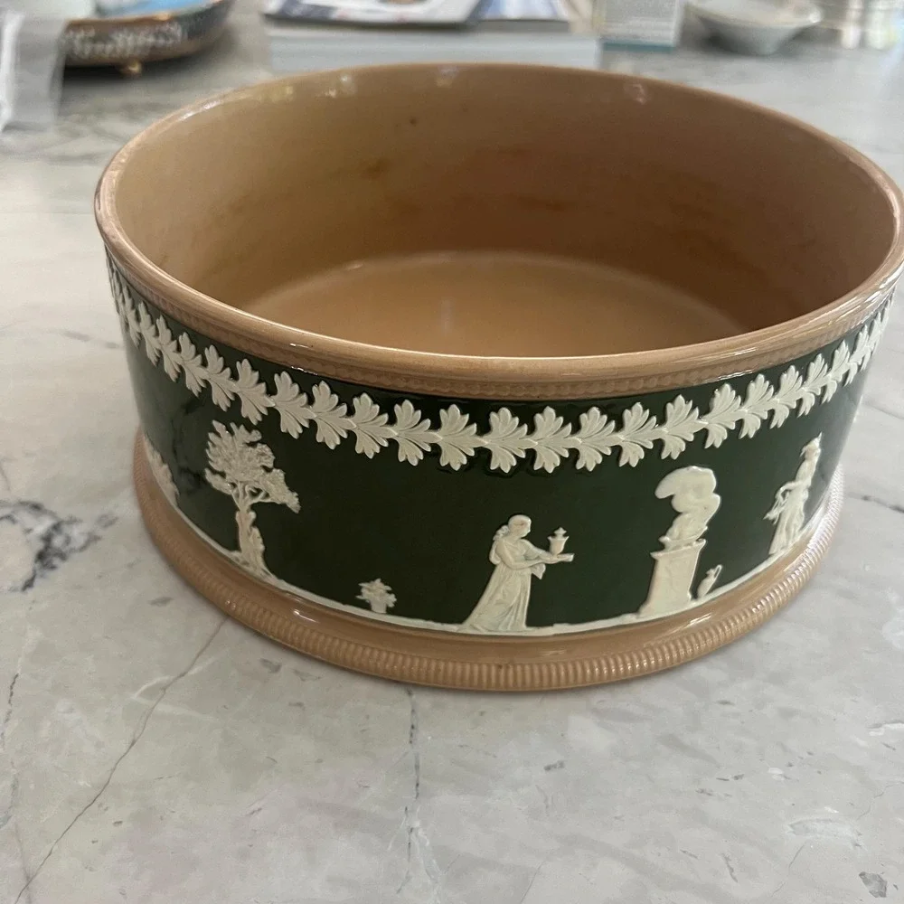 Antique Copeland‎ Late Spode Green Jasperware bowl or planter